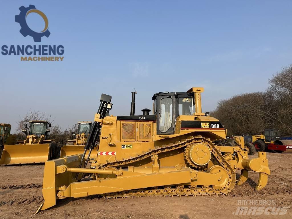 CAT D8R Buldožeri guseničari