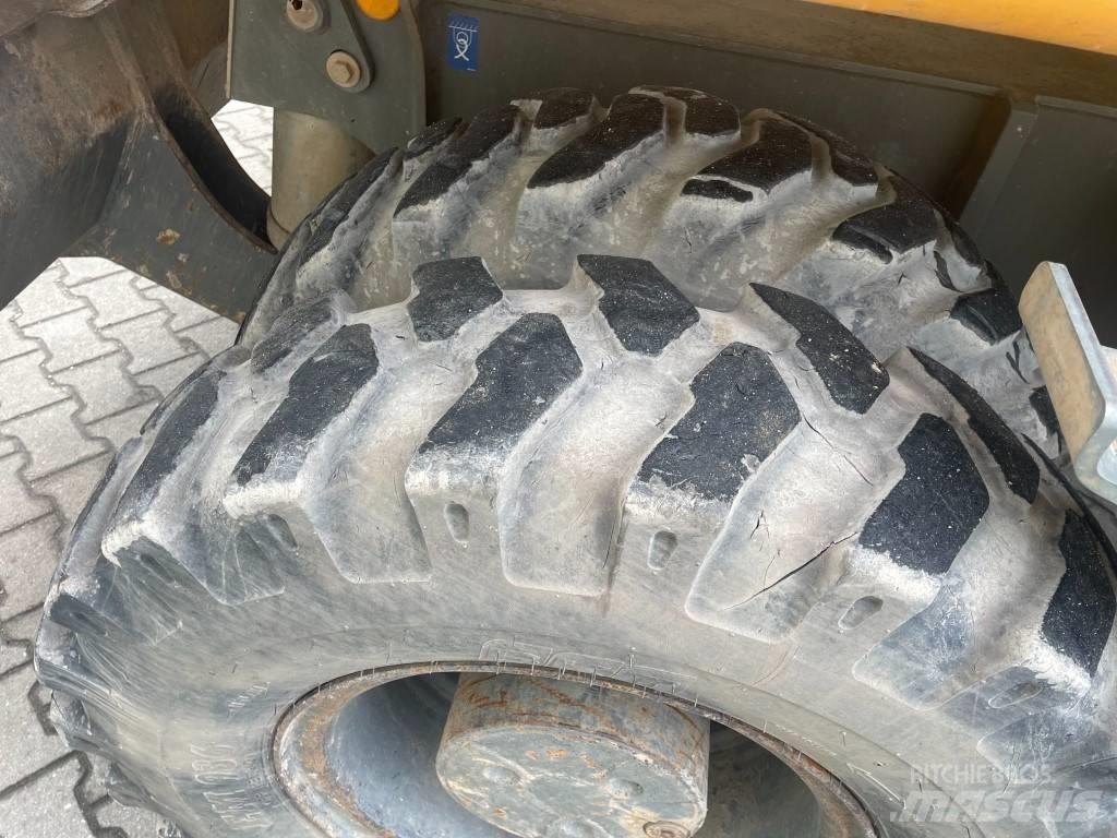 Liebherr A 918 Bageri točkaši
