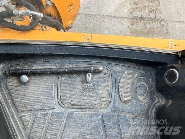 JCB 4CX AEC Rovokopači