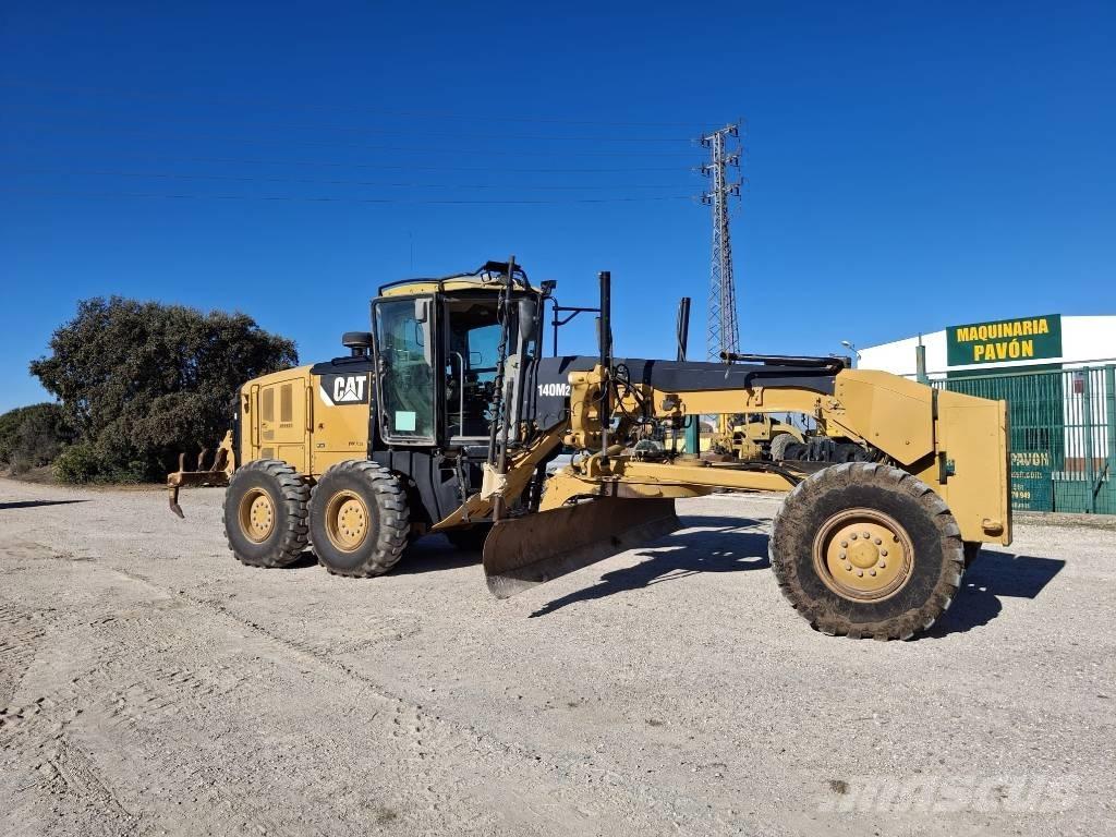 CAT 140 M 2 Grejderi