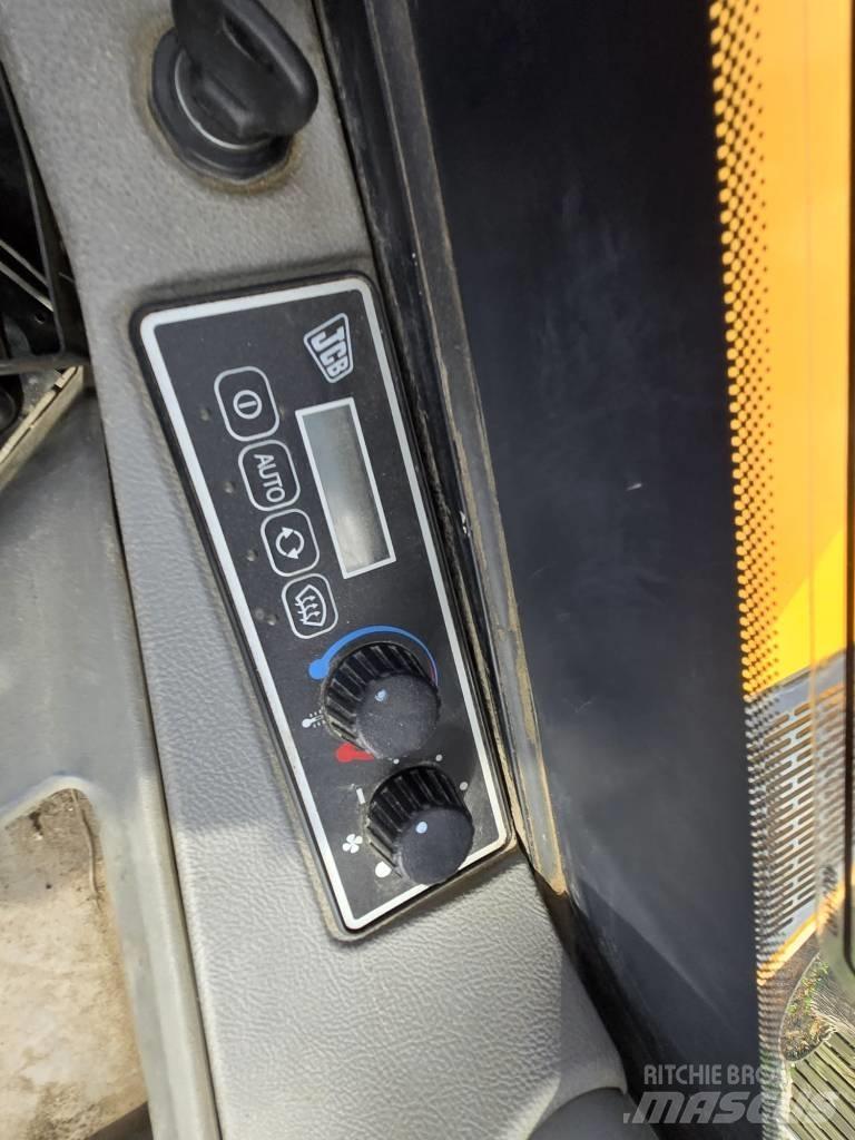 JCB 110 W Hydradig Bageri točkaši