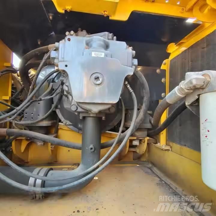 Komatsu PC360 Bageri guseničari