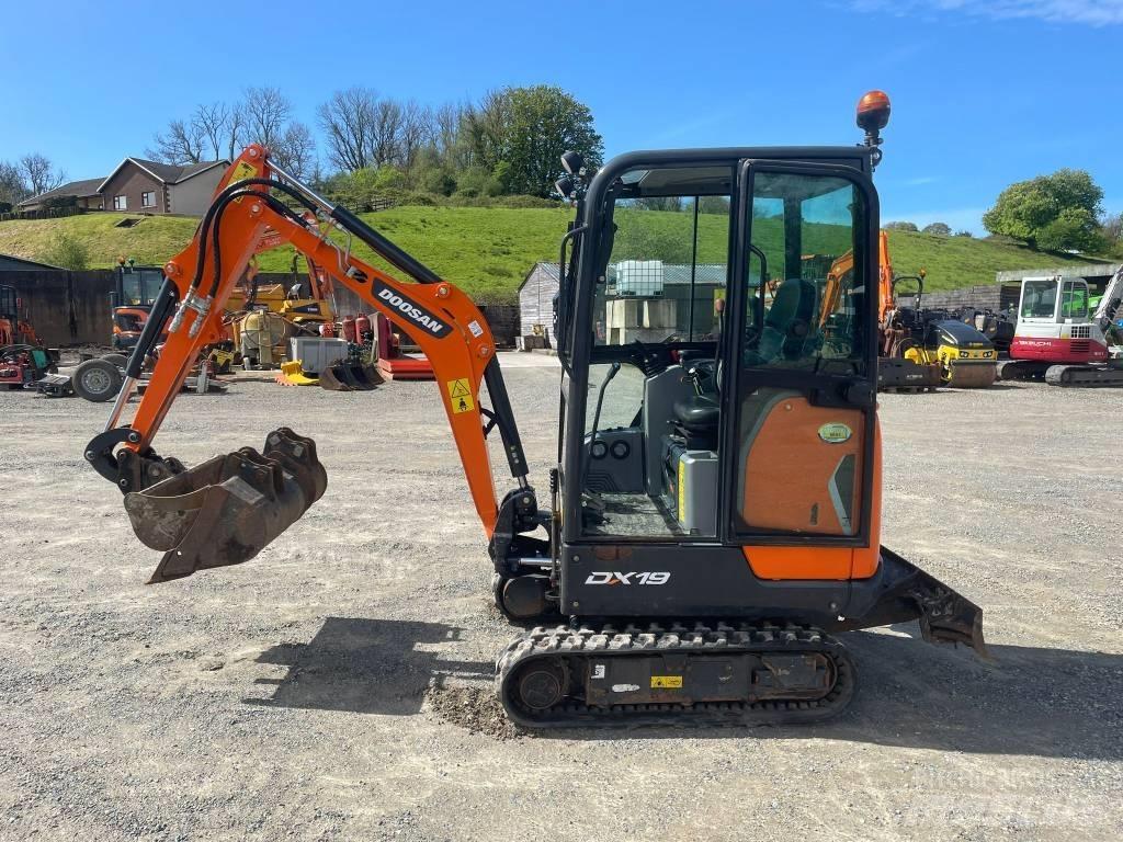 Doosan DX 19 Mini bageri < 7t