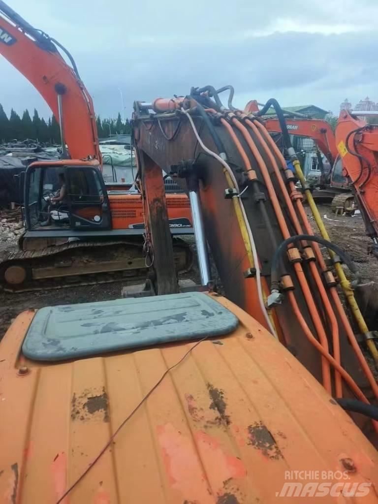 Doosan DX 260LC Bageri guseničari