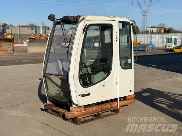 Liebherr A 924 C CAB Kabine i unutrašnjost