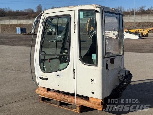 Liebherr A 924 C CAB Kabine i unutrašnjost