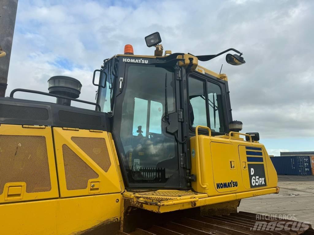 Komatsu D 65 PX-18 Buldožeri guseničari