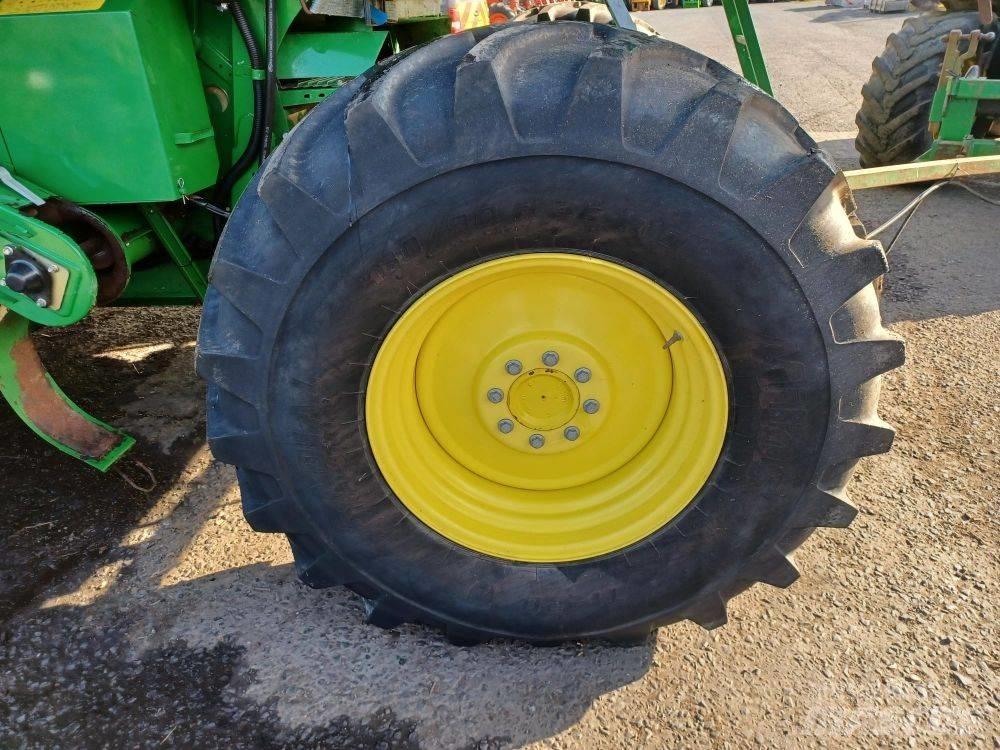 John Deere W 540 Kombajni