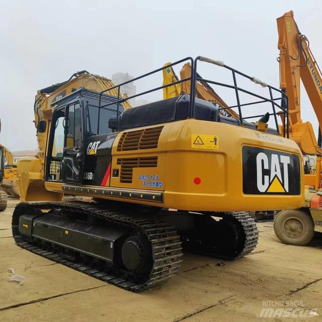 CAT 336D2L Bageri guseničari