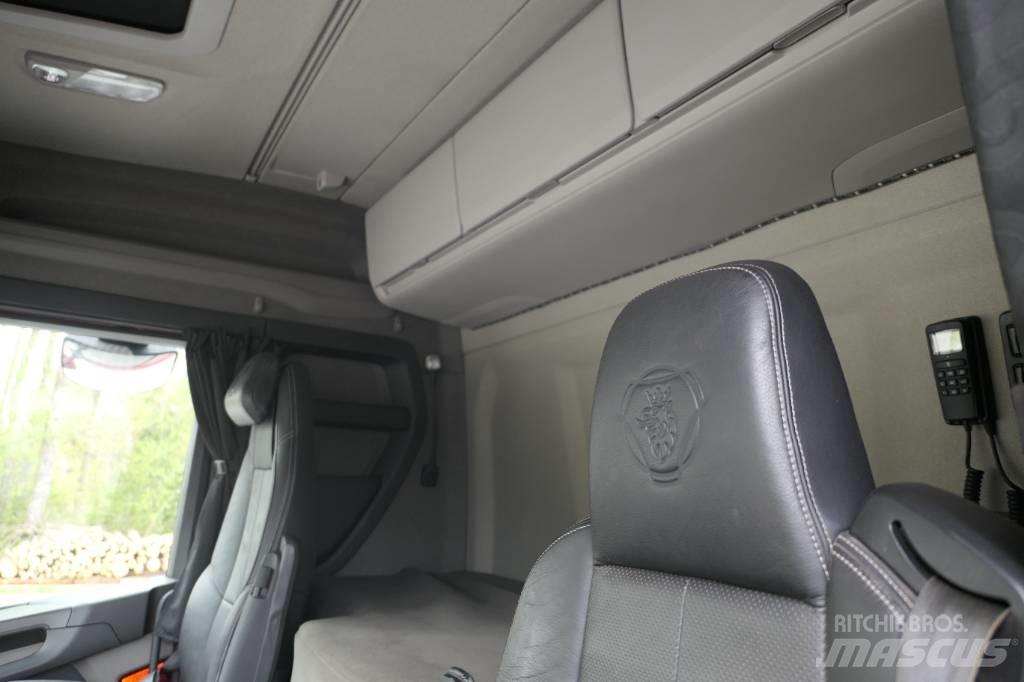 Scania R500B6x2*4NB Rol kiper kamioni sa kukom za podizanje tereta
