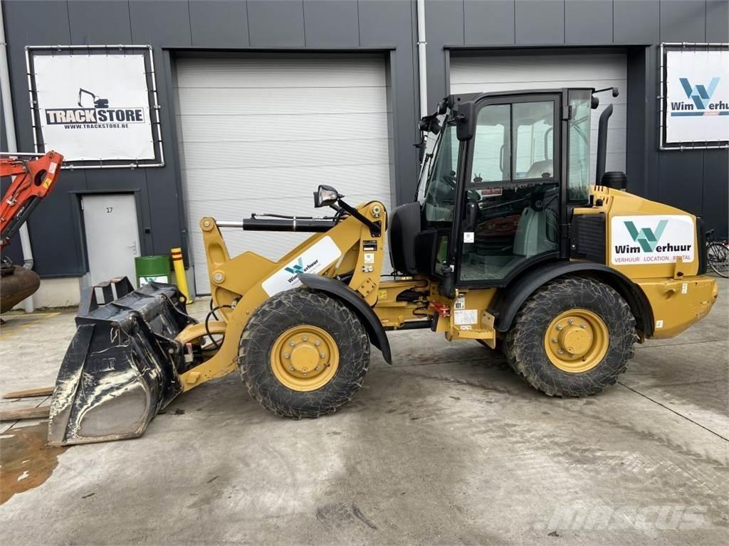 CAT 906M (7164) Višenamenski utovarivači