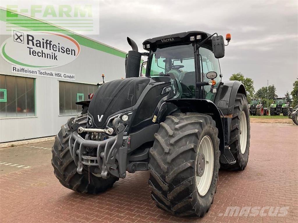 Valtra s 394 Traktori