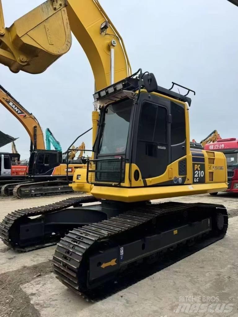 Komatsu 210LC-8 Bageri guseničari