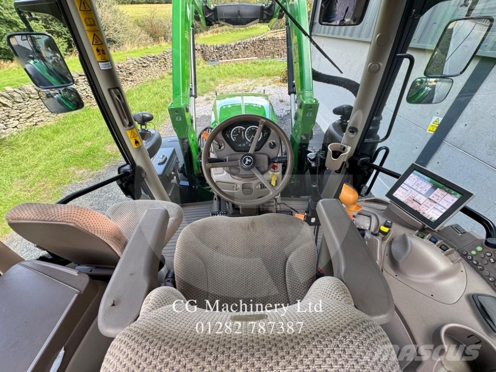 John Deere 6130 R Traktori