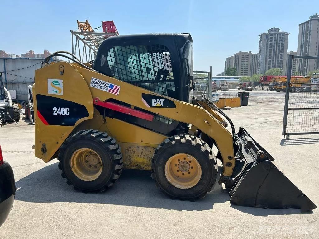 CAT 246 C Skid steer mini utovarivači