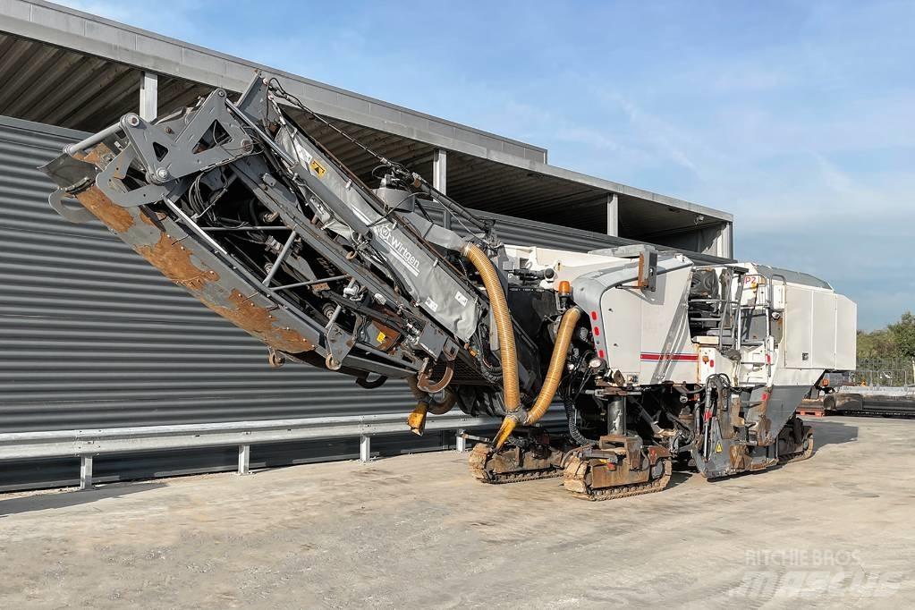 Wirtgen W 210 Freze za asfalt