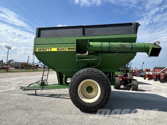 Brent 620 Prikolice za zrno
