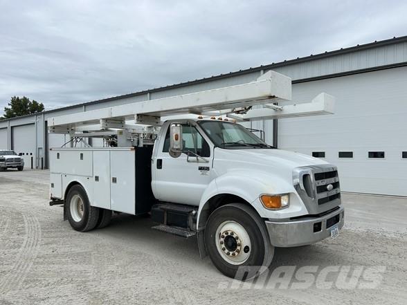 Ford F750 SD Ostalo za građevinarstvo