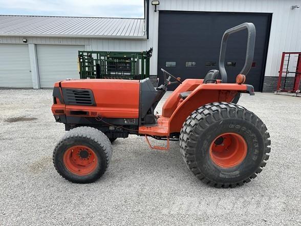 Kubota L4200 Traktori