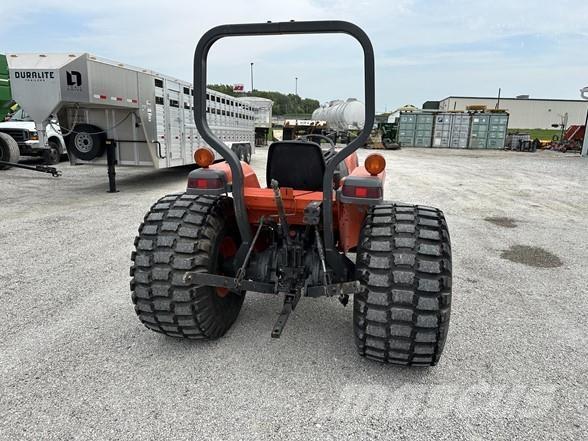 Kubota L4200 Traktori