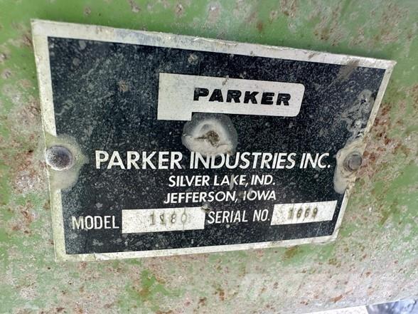Parker 1180 Prikolice za zrno