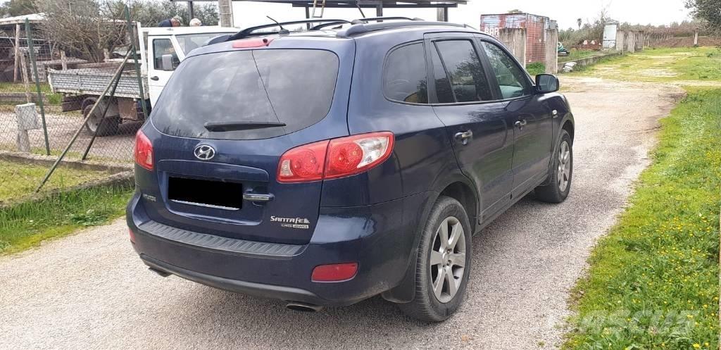 Hyundai SANTA FE Automobili