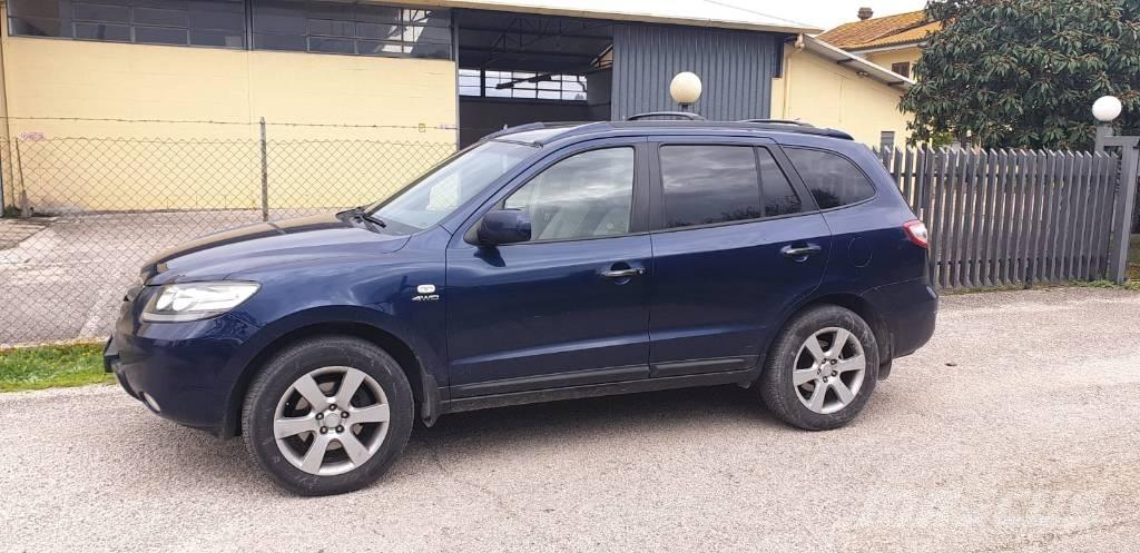Hyundai SANTA FE Automobili