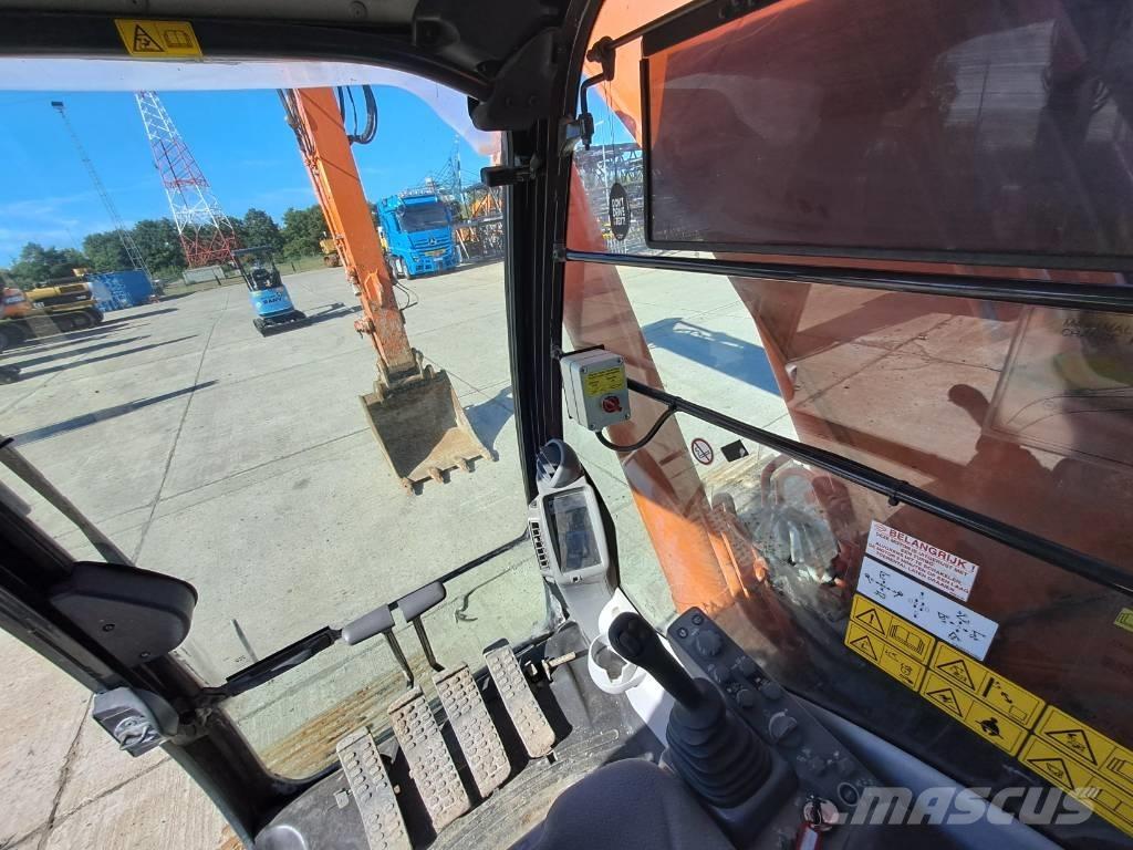 Hitachi ZX210LC-6 Bageri guseničari