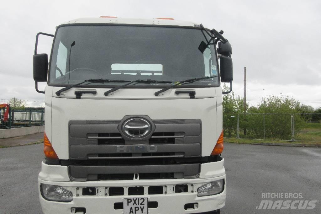 HINO 700 Komunalni kamioni