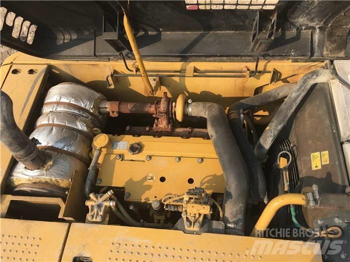 CAT 320 D Bageri guseničari