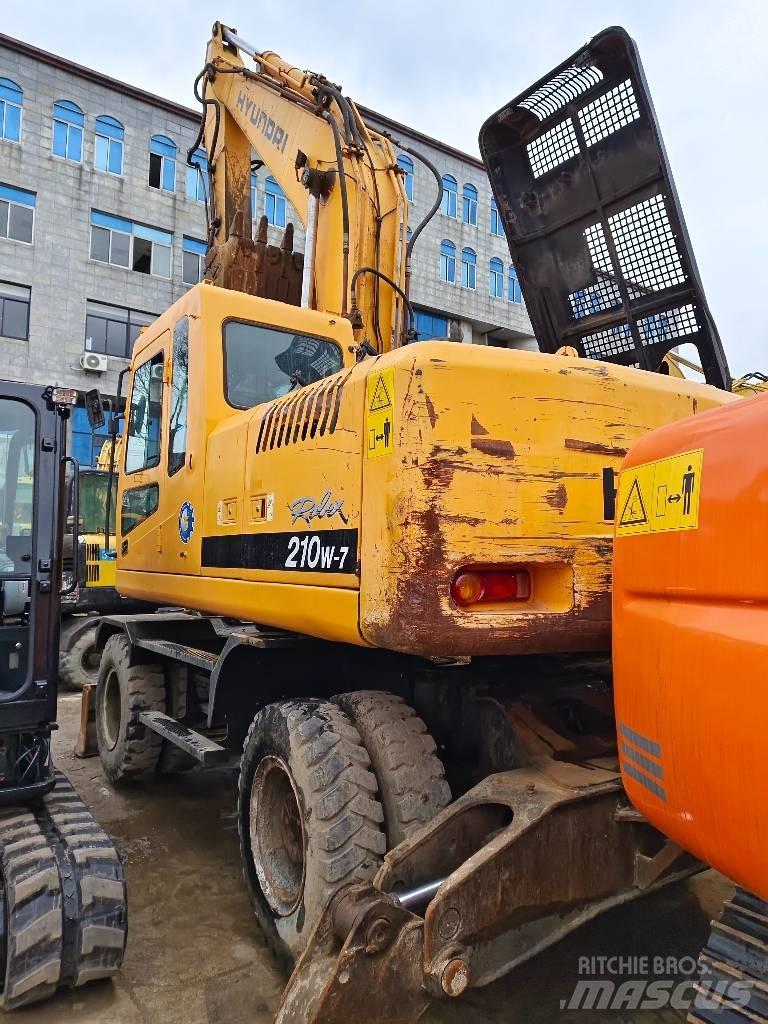 Hyundai R210W-7 Bageri točkaši
