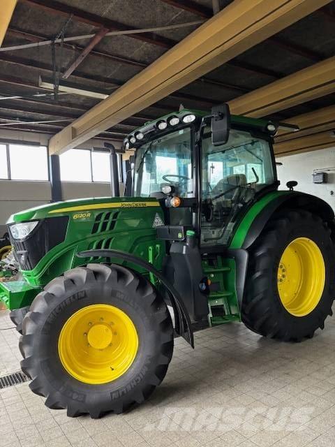 John Deere 6120 R Traktori