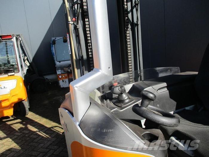 Still FM X12 N Viljuškari sa pomičnim stupom