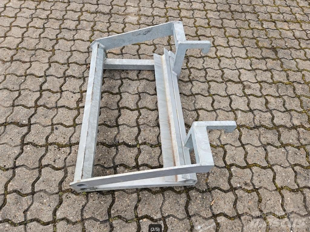 Skovlstativ 80 cm Ostale komponente za građevinarstvo