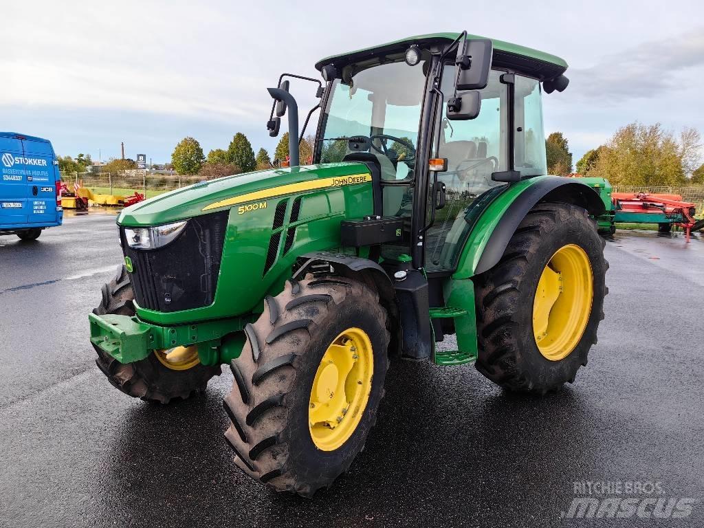 John Deere 5100 M Traktori