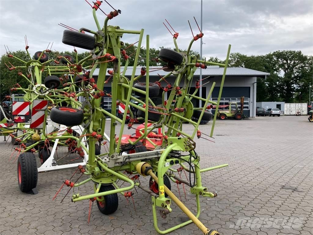 CLAAS Volto 870 Okretači i sakupljači sena