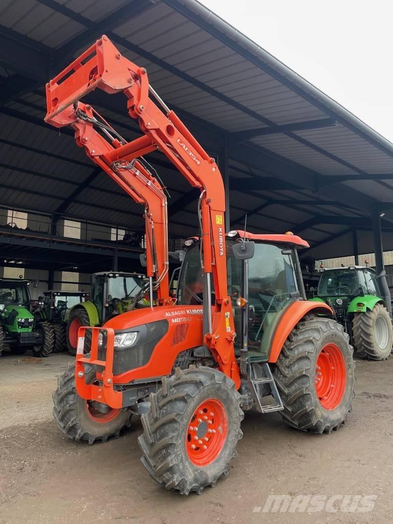 Kubota M 8560 Traktori