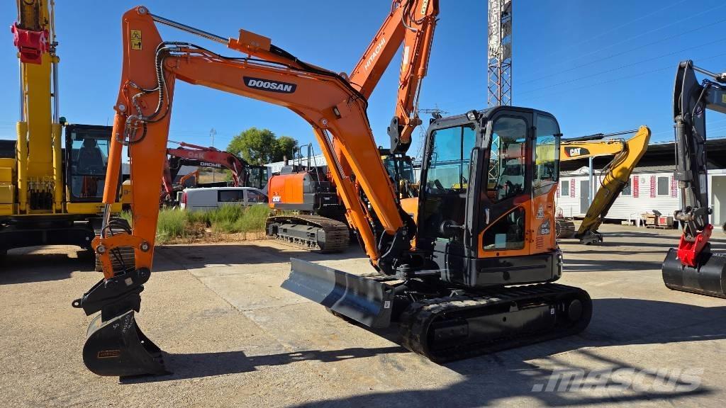 Doosan DX 63 R Mini bageri < 7t