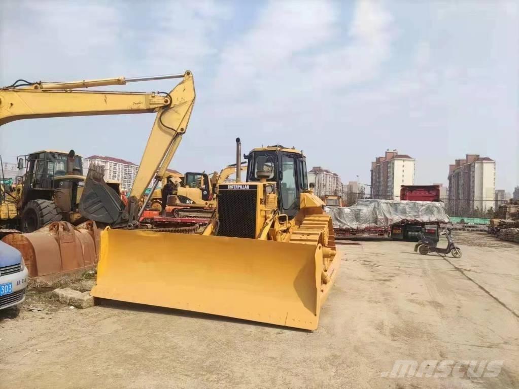 CAT D 6 M Buldožeri guseničari