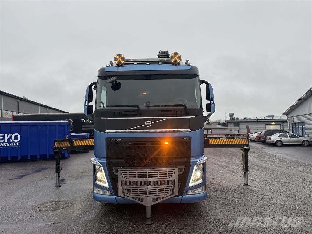 Volvo FH540 8X4 Kamioni sa kranom