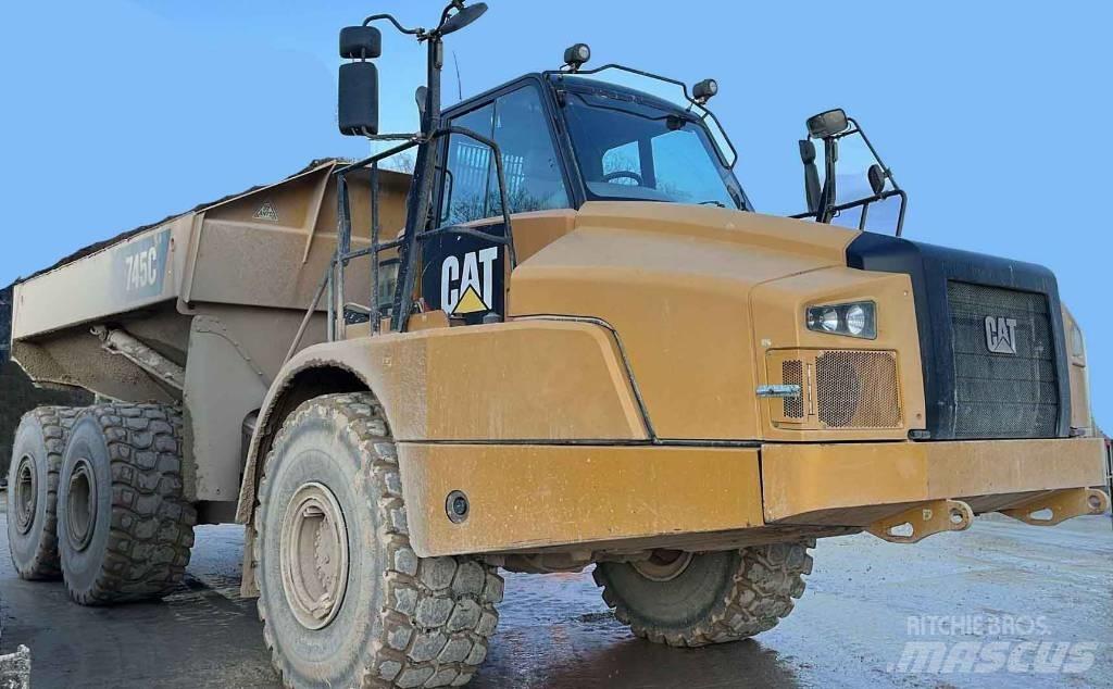 CAT 745 C Zglobni damperi
