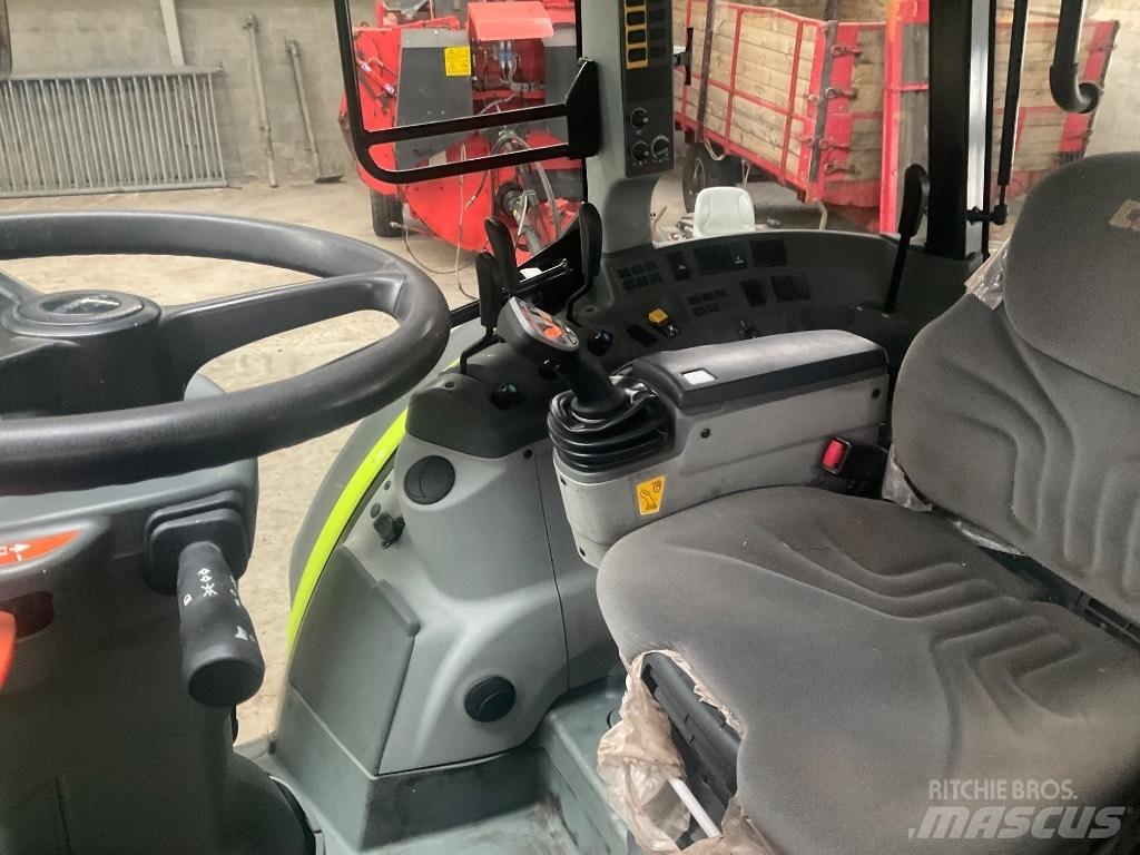 CLAAS Arion 440 CIS Traktori