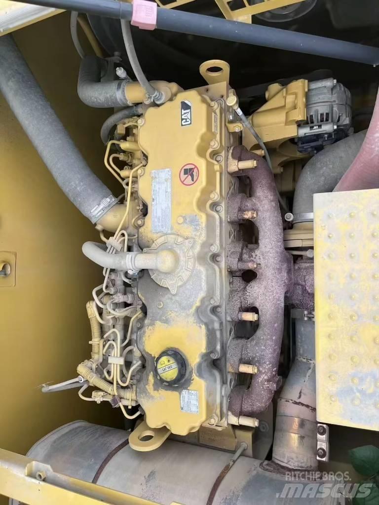 CAT 336 Bageri guseničari