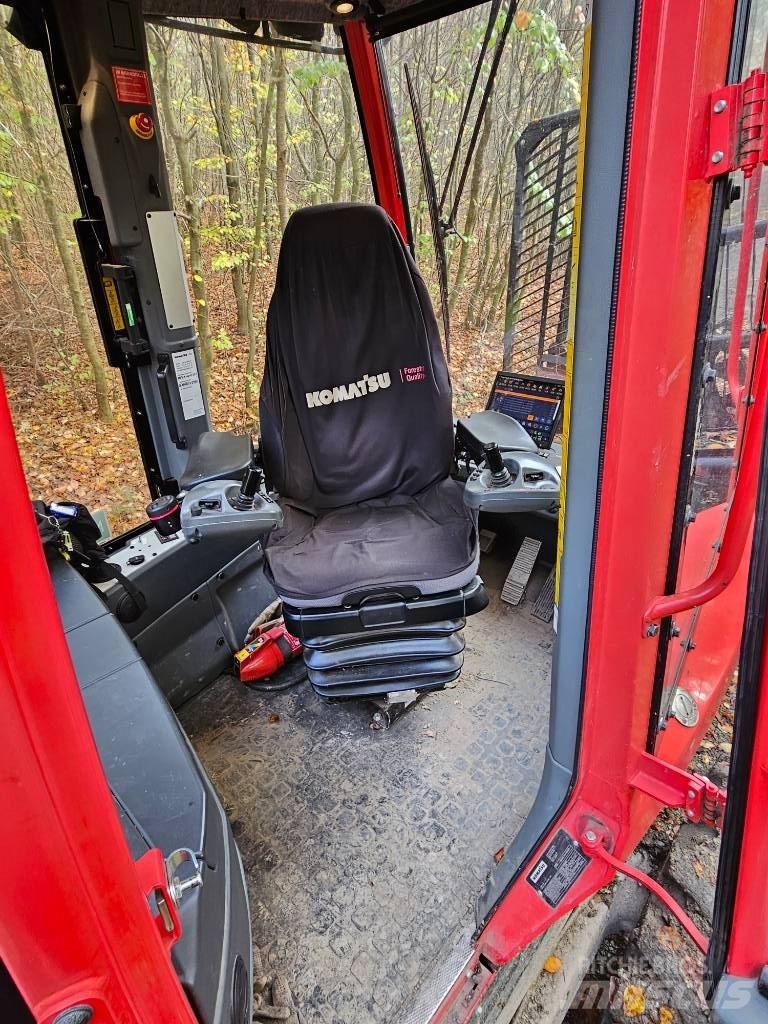 Komatsu 875 Forvarderi