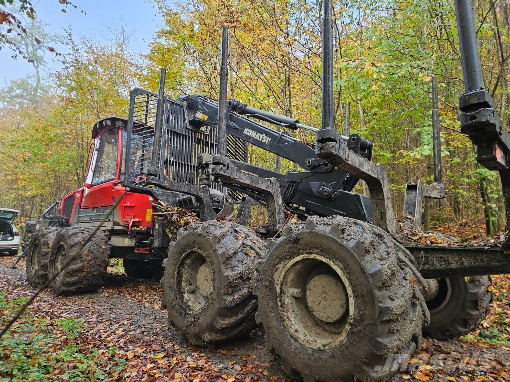 Komatsu 875 Forvarderi