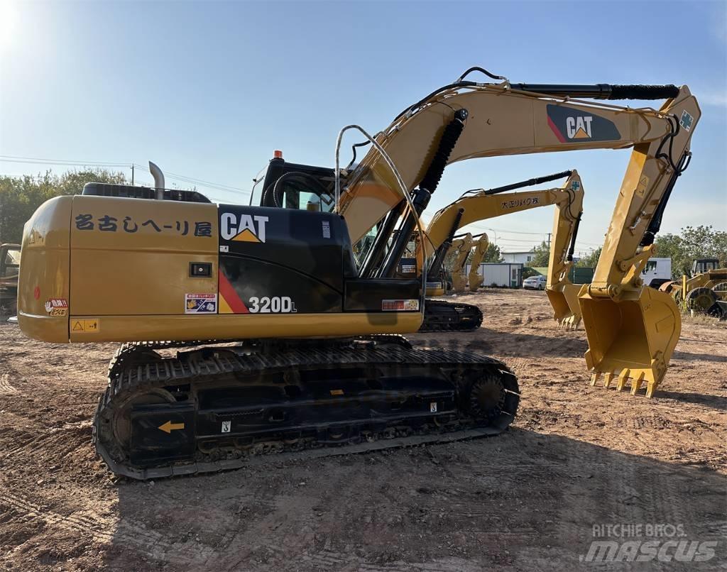 CAT 320 D L Bageri guseničari