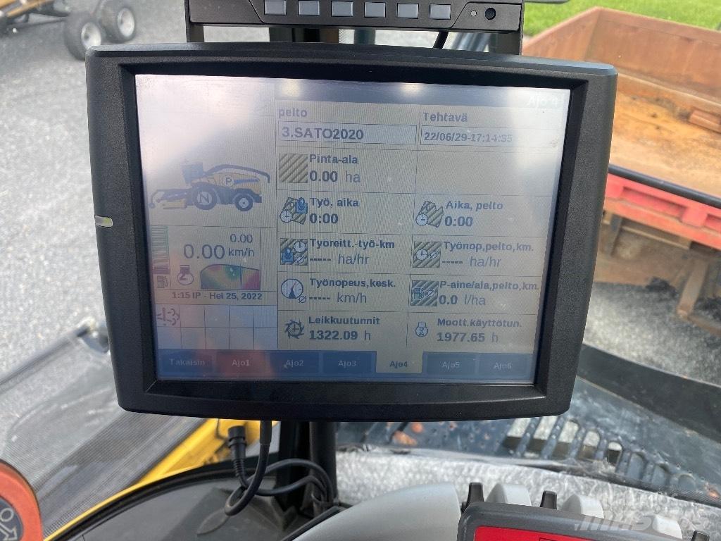 New Holland FR 500 Mašine za stočnu hranu sa sopstvenim pogonom