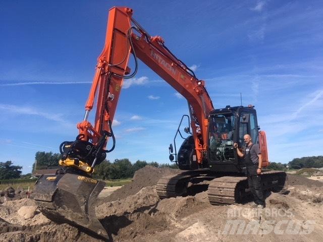 Hitachi ZX 135 US-6 Bageri guseničari