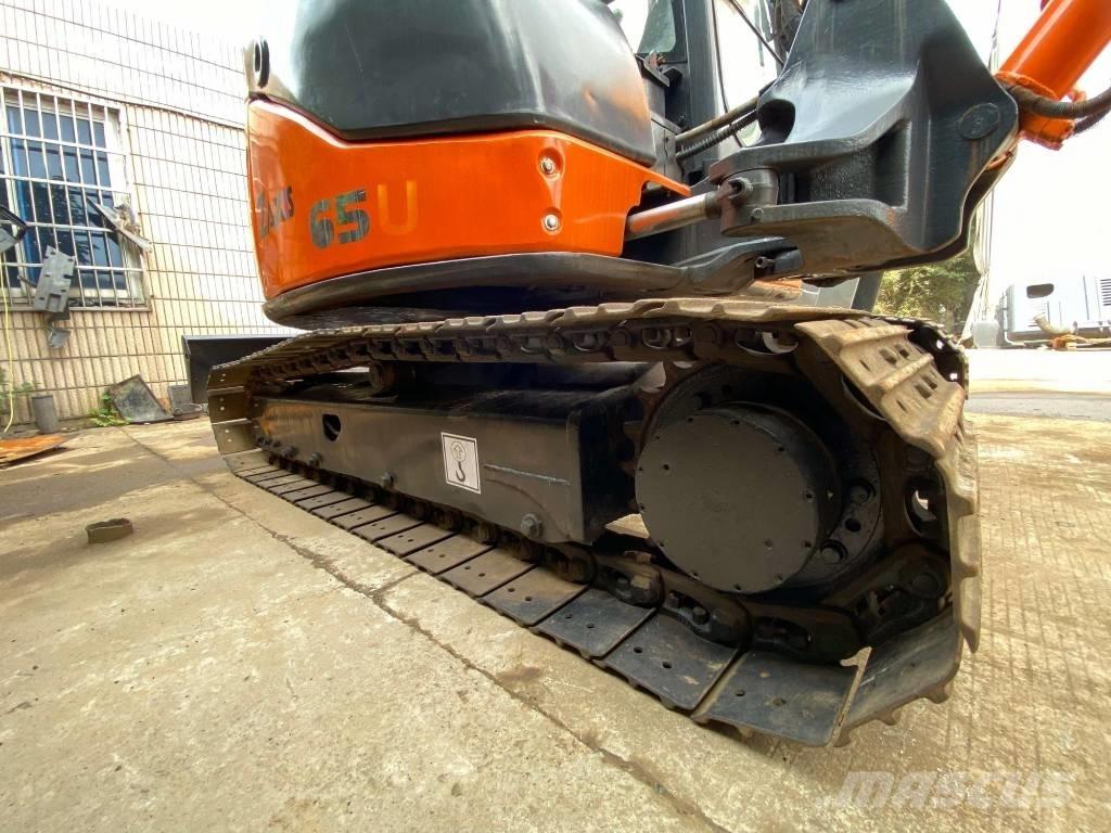 Hitachi ZX65 Mini bageri < 7t