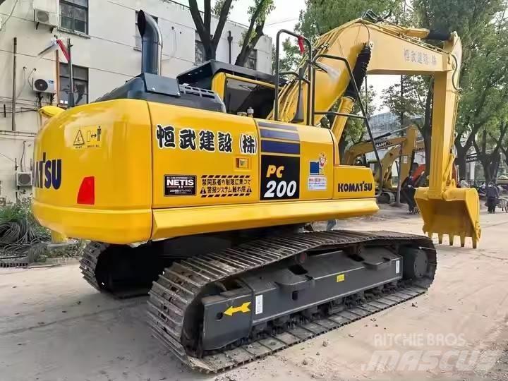 Komatsu PC200 Bageri guseničari